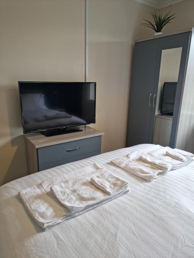 Lovely 2 Bedroom Serviced Apartment With Parking Mansfield Exterior foto